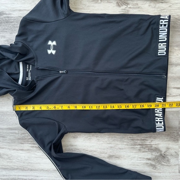 Under Armour Black Full-Zip Jacket Kids Large - Picture 2 of 7